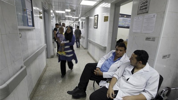: إحالة 26 من الأطباء والعاملين في مستشفى برج العرب للتحقيق