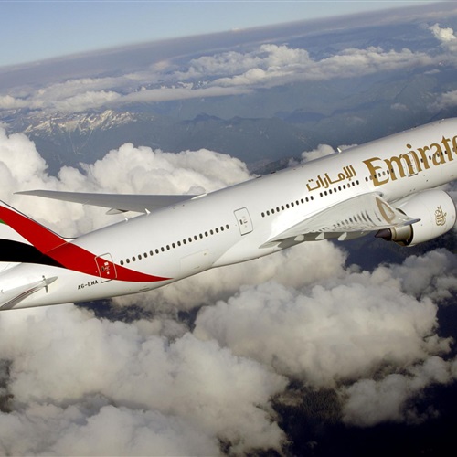 :  طيران الإمارات  التجارية تواصل النمو للعام الرابع على التوالي