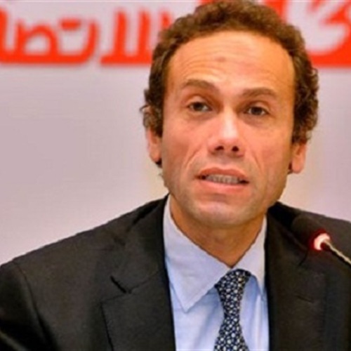 : أسباب الإطاحة برئيس  المصرية للاتصالات