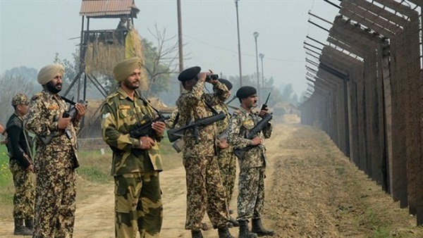 الصين تطلب من الهند سحب قواتها إلى الشريط الحدودي