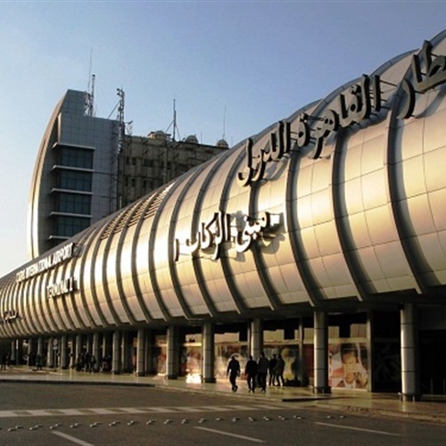  ضبط راكب قادم من تركيا يشتبه بانتمائه لـ«القاعدة» بمطار القاهرة
