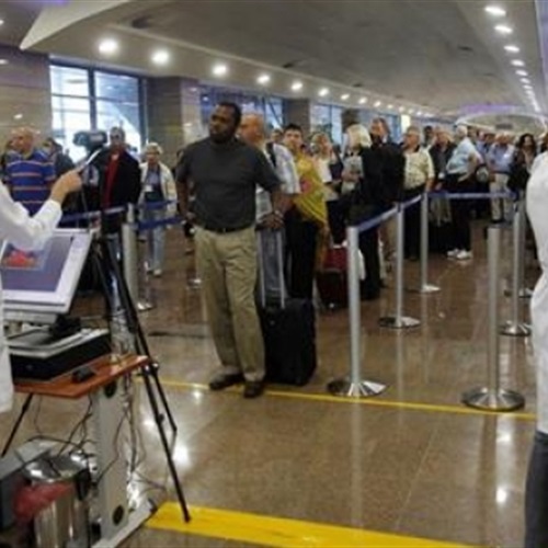  تشديد الإجراءات الوقائية بمطار القاهرة ضد فيروس إيبولا