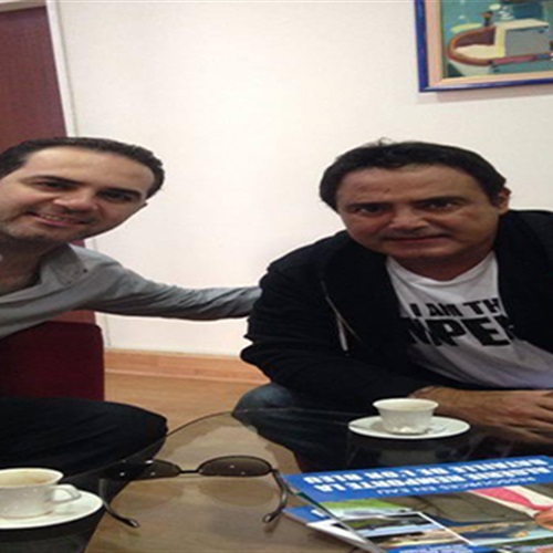 :  وائل جسار: ينشر صورة له مع عاصي الحلاني في مطار الجزائر