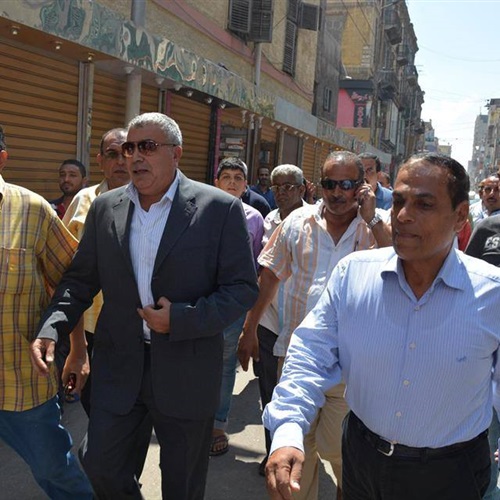 : بالصور.. محافظ الإسكندرية يفتتح 51 باكية للباعة الجائلين بالمنشية