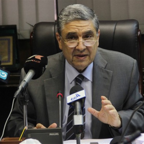 : وزير الكهرباء يقدم الدعم لمشروع قناة السويس الجديدة