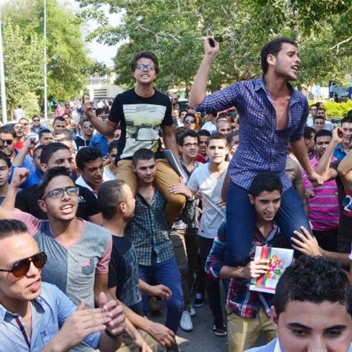 : طلاب «آثار القاهرة» يتظاهرون لإلغاء نظام المواد الممتدة