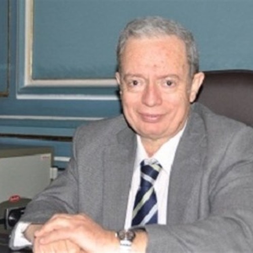 : رئيس جامعة عين شمس يفتتح قاعة الحاسب الآلي بمركز التعليم المفتوح