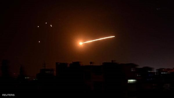 الدفاعات السورية تتصدى لـ هجوم صاروخي إسرائيلي في محيط مطار دمشق