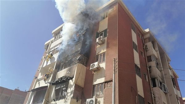 إنقاذ حياة سيدة و3 أطفال من حريق بـ3 شقق سكنية في أسيوط