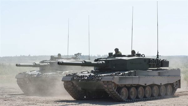 السفير الأوكراني في باريس: الدول الغربية تعهدت بتقديم 321 دبابة لأوكرانيا
