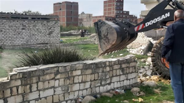 محافظ الإسكندرية يوجه بإزالة الإشغالات والتعديات