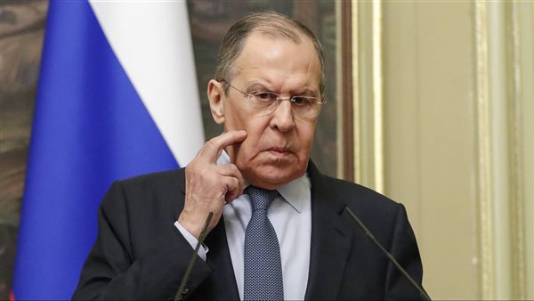الخارجية الروسية: لافروف بحث مع نظيره الإماراتي الوضع في سوريا وليبيا واليمن