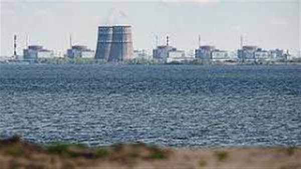 الجارديان: محطة زابورجية النووية في خطر بسبب انهيار سد كاخوفكا
