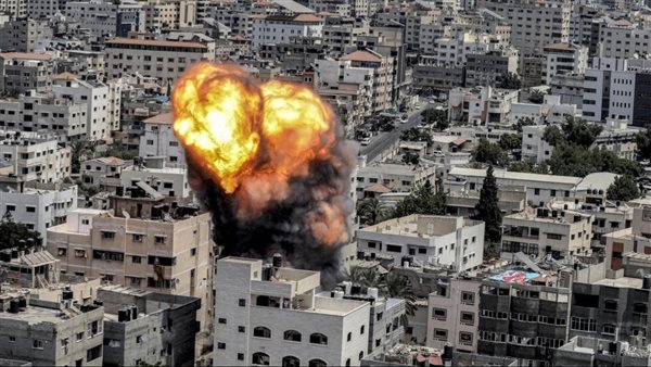 8 شهداء وعشرات الجرحى في قصف إسرائيلي على مخيم النصيرات بغزة