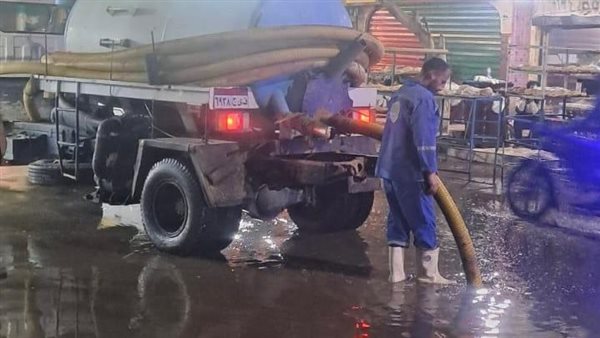 محافظ الفيوم يتابع مع الأجهزة التنفيذية رفع تراكمات مياه الأمطار من الشوارع