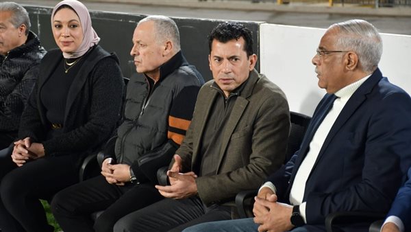 وزير الرياضة يشهد مران المنتخب استعدادًا لبطولة كأس عاصمة مصر الودية