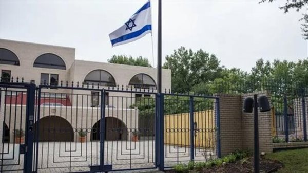 مسؤول إيراني كبير: جميع السفارات الإسرائيلية لم تعد آمنة