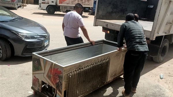 رفع 1800 إشغال للمحال والمقاهي بحدائق الأهرام (صور)