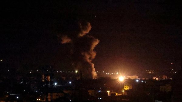 القاهرة الإخبارية: الاحتلال يقصف مبنيين عسكريين وبنى تحتية لحزب الله في الخيام