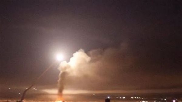 اشتباكات عنيفة بين الدفاع الجوي الإيراني وطائرات إسرائيلية في طهران