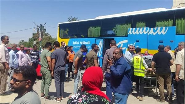 وصول عدد من المرضى والمصابين الفلسطينيين إلى مستشفيات جامعة أسيوط