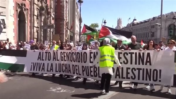 بالفيديو.. مظاهرات في عدة عواصم ومدن في العالم دعمًا لغزة