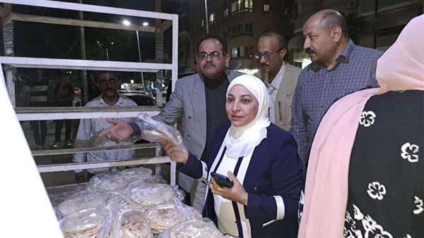 نائب محافظ القاهرة تشن حملة مكبرة للتأكد من التزام المخابز بالأوزان والأسعار 