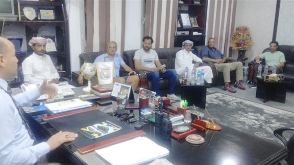 رئيس مدينة دهب يعقد اجتماعا مع ممثلي الأنشطة السياحية الخمس