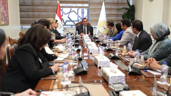 "آمنة" يتابع مع وفد البنك الدولى الموقف التنفيذي لبرنامج التنمية المحلية بصعيد مصر