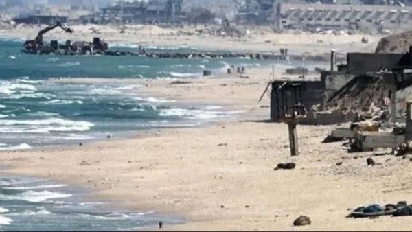 الجارديان البريطانية: مخاوف دولية من استغلال إسرائيل المحتمل للرصيف العائم فى غزو رفح
