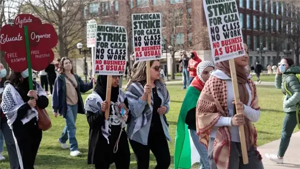 نيويورك تايمز: الاحتجاجات الجامعية بشأن غزة تعمق من الصدوع داخل الحزب الديمقراطي