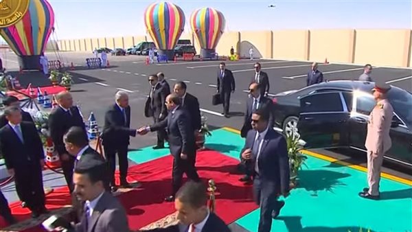 الرئيس السيسي يصل إلى مقر الاحتفال بعيد العمال
