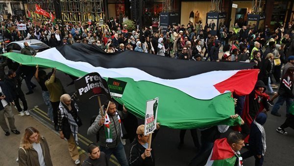 "الجارديان" تسلط الضوء على إدانة المظاهرات المناهضة لغزة في جامعة ميسيسيبي الأمريكية