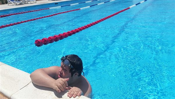 لليوم الثالث يواصل السباح السعودي تدريباته في الغردقة استعدادا لعبور المانش