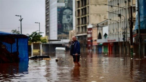 ارتفاع عدد القتلى جراء الفيضانات في جنوب البرازيل إلى 56 شخصا