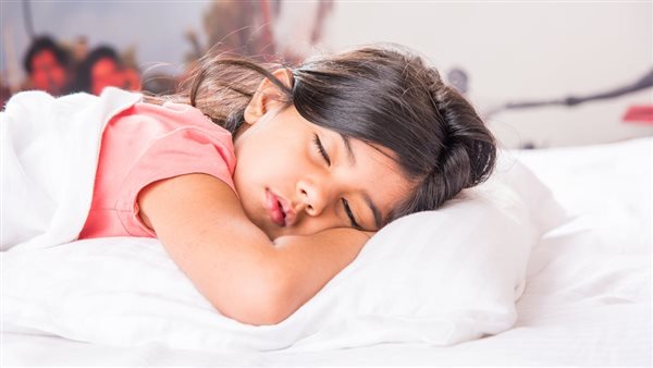 استشاري تشخيص المخ: توضح أهمية اختبارات النوم المنزلية