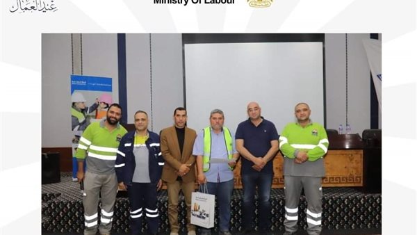 العمل: توعية في مجال السلامة والصحة المهنية بمصنع للأسمنت بشمال سيناء