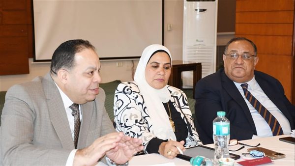  رئيس «تعليم الكبار»: الهيئة لا تملك قاعدة بيانات عن عدد الأميين في مصر