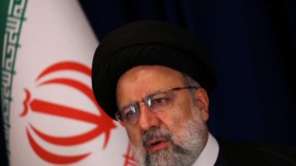 وكالة "مهر" للأنباء تعلن وفاة جميع ركاب طائرة الرئيس الإيراني 