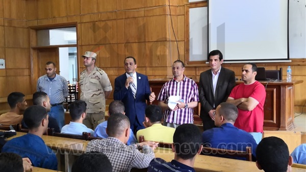 : رئيس جامعة دمنهور للطلاب: الجيش المصري قادر على دحر الإرهاب