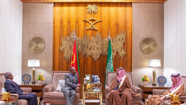: ولي العهد السعودي يجتمع مع رئيس إريتريا في الرياض