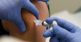 مدير مستشفى العجوزة: 3 فئات من الأطقم الطبية ممنوعة من اللقاح