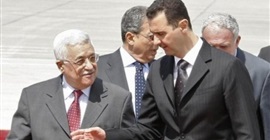 عباس يهنئ الأسد بعيد الجلاء